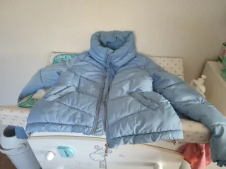 Chaquetón acolchado celeste