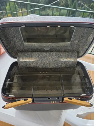 Neceser de viaje Samsonite gris y marrón