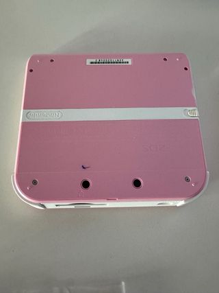 Nintendo 2DS Rosa e Bianca con Tomodachi Life