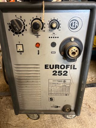 Máquina soldar hilo industrial CEA EUROFIL 252