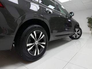 VOLVO XC60 B4 Momentum Pro AWD Aut. desde 415€/mes