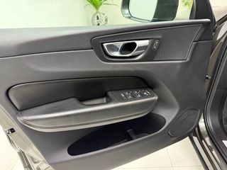 VOLVO XC60 B4 Momentum Pro AWD Aut. desde 415€/mes
