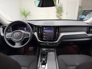 VOLVO XC60 B4 Momentum Pro AWD Aut. desde 415€/mes