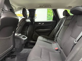 VOLVO XC60 B4 Momentum Pro AWD Aut. desde 415€/mes