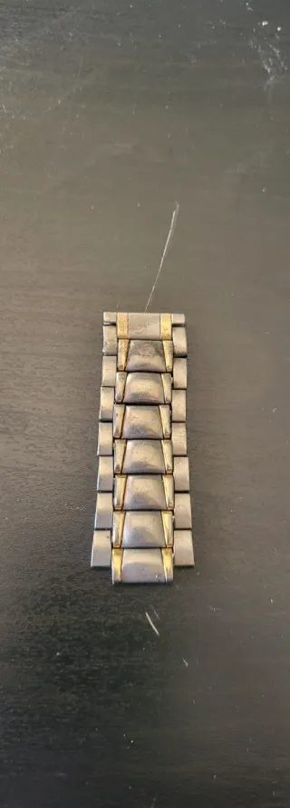 Lotus titaniun oro y titanio esfera azul