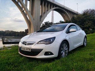 Opel Astra 2013