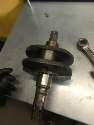 Gilera Rc 600 albero motore e biella