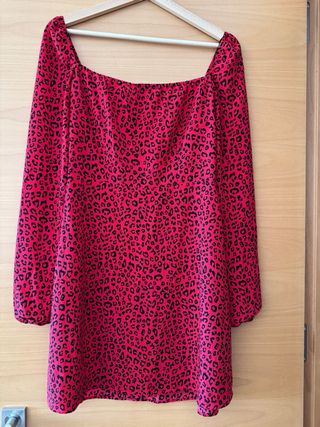 Vestido rojo estampado leopardo