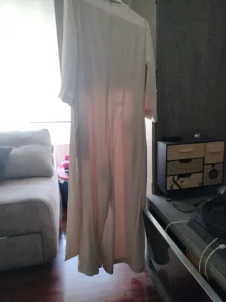 Mono-Vestido largo beige