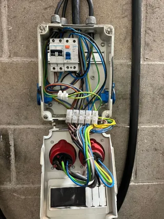 Instalador autorizado para cambios y reparaciónes