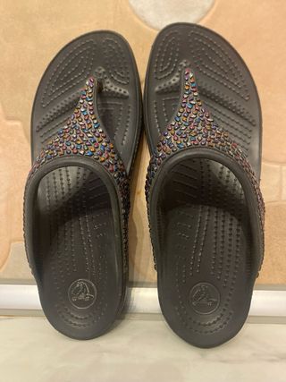 Sandalias Crocs Multicolor con Brillantes