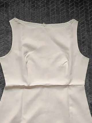 Conjunto top y falda plisada beige