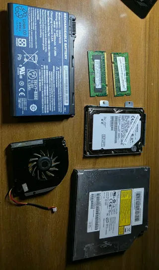Componenti PC Portatile Acer: Batteria, RAM, HDD,