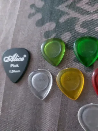 10 púas guitarra tipo dunlop