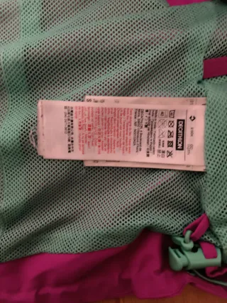 Cortavientos Quechua Novadry Mujer como nuevo.