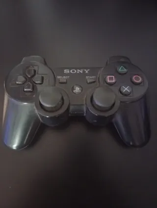 Consola PlayStation 3 con juegos y mandos