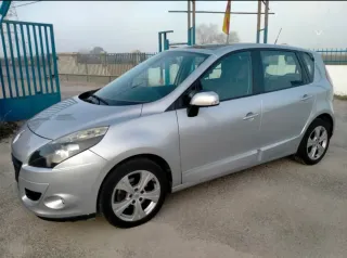Renault Scenic 2011