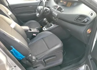 Renault Scenic 2011
