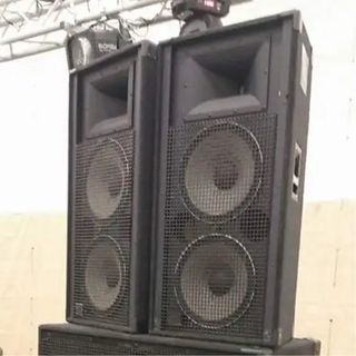 Equipo Sonido Profesional más mesa Yamaha