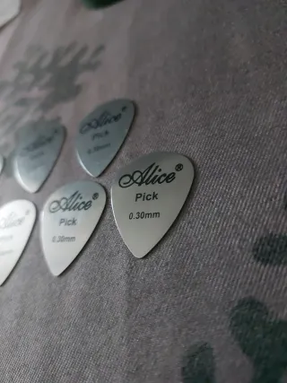 9 púas Alice guitarra 0.30mm