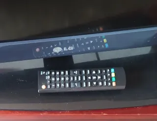 TV LG 32LE3300 32" TDT HD. No es SmartTV