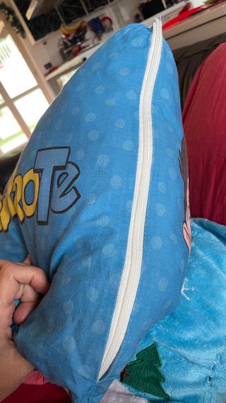 Set 2 Cuscini Winnie the Pooh e Me Contro Te