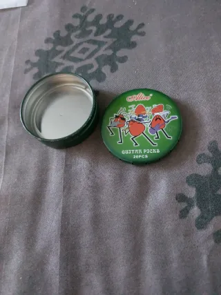 20 púas de guitarra Alice (varios grosores)