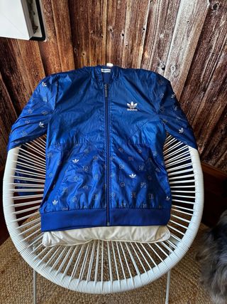 Chaqueta cortavientos Adidas azul