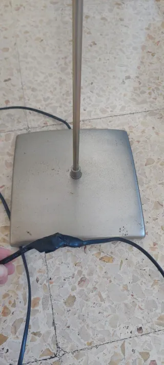 Lámpara de pie vintage plastico metal