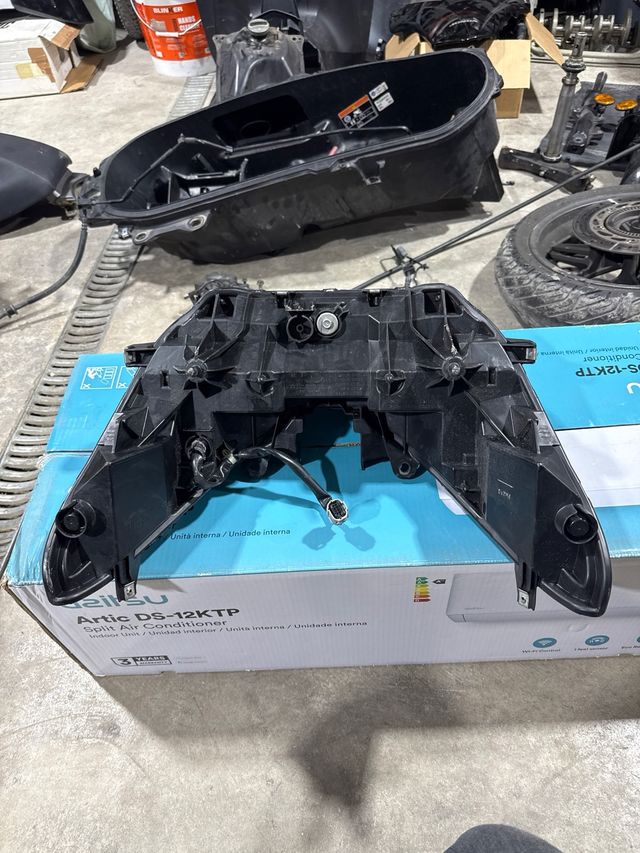 Faro Honda Forza 2017.