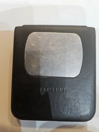 Samsung Galaxy Z Flip 4 256GB Custodia in Pelle