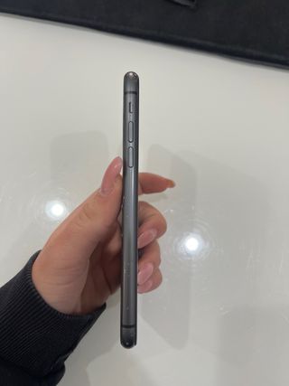 iPhone 11 64GB Nero Grado C