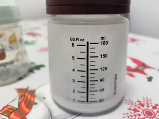 Lote Biberones y Chupetes Bebé