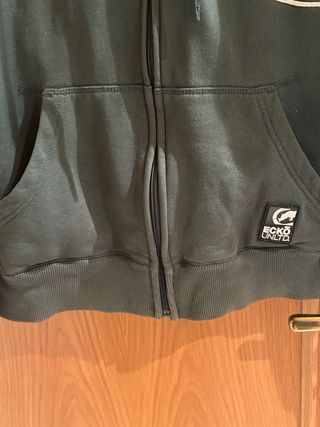 Sudadera Ecko Unltd con capucha verde