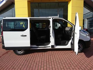 RENAULT Trafic Passenger Energy Blue dCi 145CV