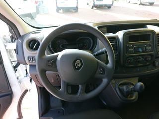 RENAULT Trafic Passenger Energy Blue dCi 145CV