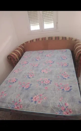 Sofá Cama Tela Rayas Rojo y Amarillo