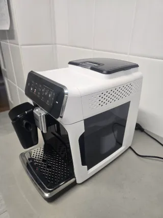 Cafetera Superautomática Philips 3300