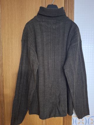 Jersey hombre invierno. Talla L. Marrón. SEMINUEVO