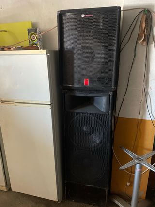 Mesa de Mezclas Vintage y Etapas de Potencia