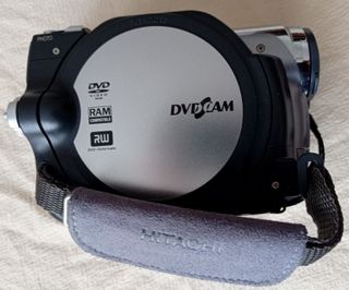 Videocámara Hitachi DZ-GX5100E DVD CAM