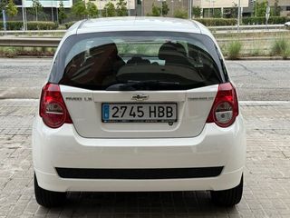Chevrolet Aveo pegatina C de la DGT