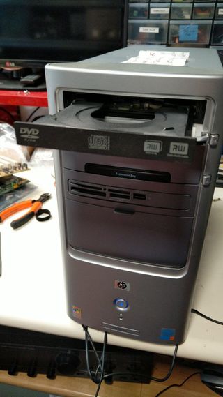 PC Desktop HP Pavilion Pentium 4 2GB RAM