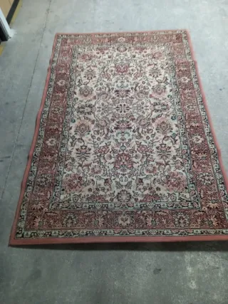 Alfombra estilo persa beige y rosa