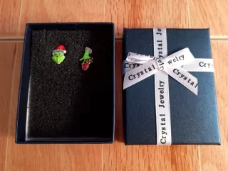 Pendientes Grinch hipoalergénicos acero quirúrgico