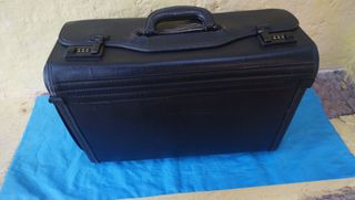 Maletín Cuero Vintage Negro 49x34x20cm