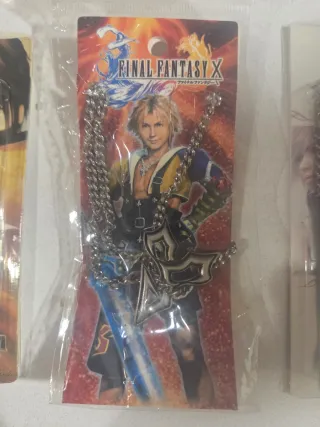 Colgantes y llavero Final Fantasy