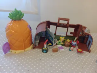 Lote Casa Bob Esponja y Crustáceo Crujiente