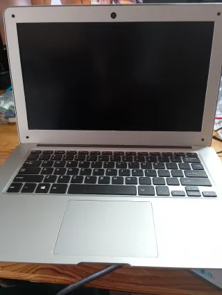 Portátil YEPO para piezas