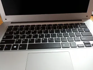 Portátil YEPO para piezas